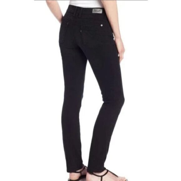 Levi's Flatters and Flaunts‎ Black Skinny Jeans Womens Size 6M W28 x L32 Pants - Picture 1 of 9